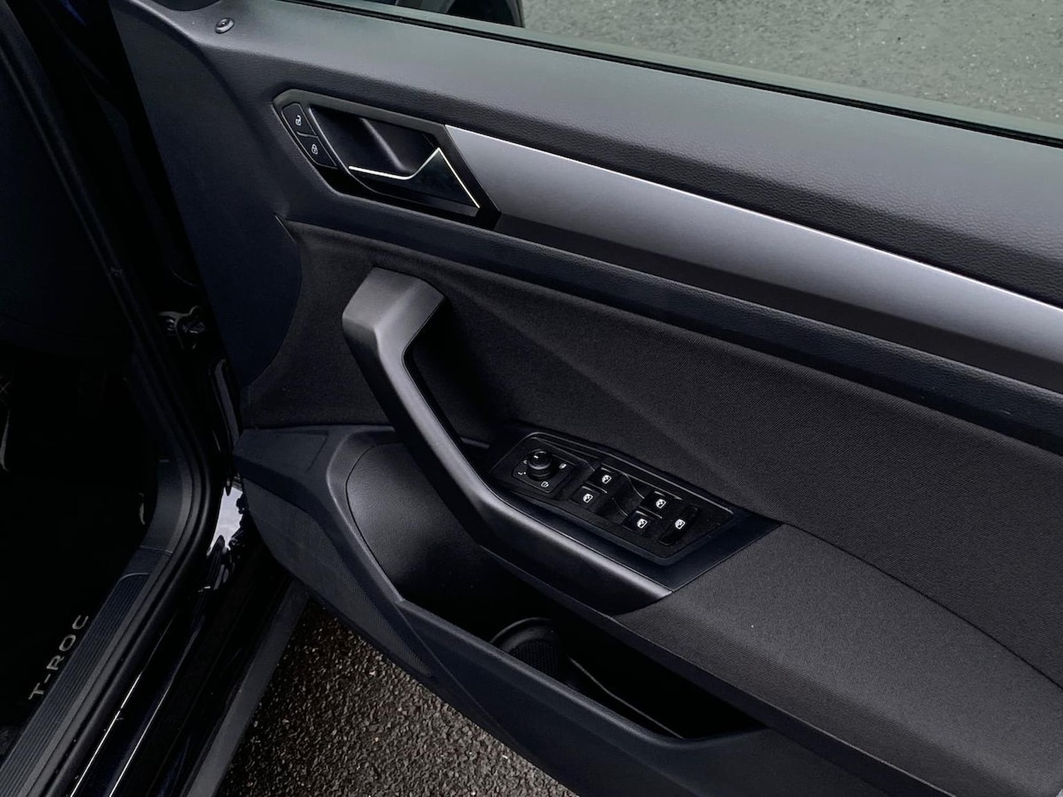 Used Volkswagen T-Roc 2025 for sale - 76492364: Photo 21