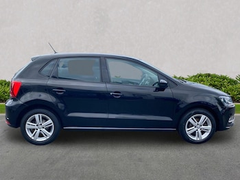 Used Volkswagen Polo 2016 for sale - 78903423: Photo