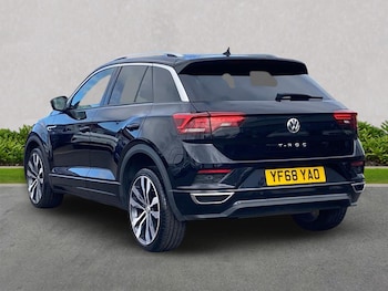 Used Volkswagen T-Roc 2018 for sale - 78195121: Photo