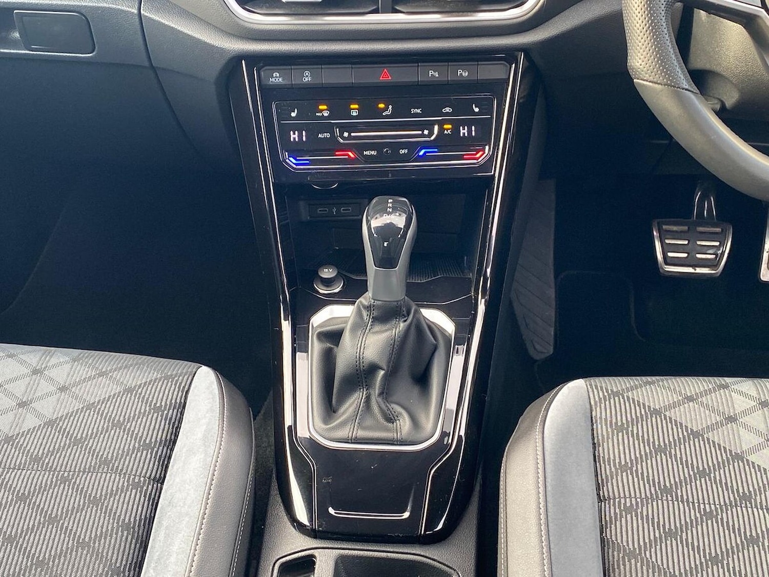 Used Volkswagen T-Roc 2022 for sale - 76986991: Photo 13