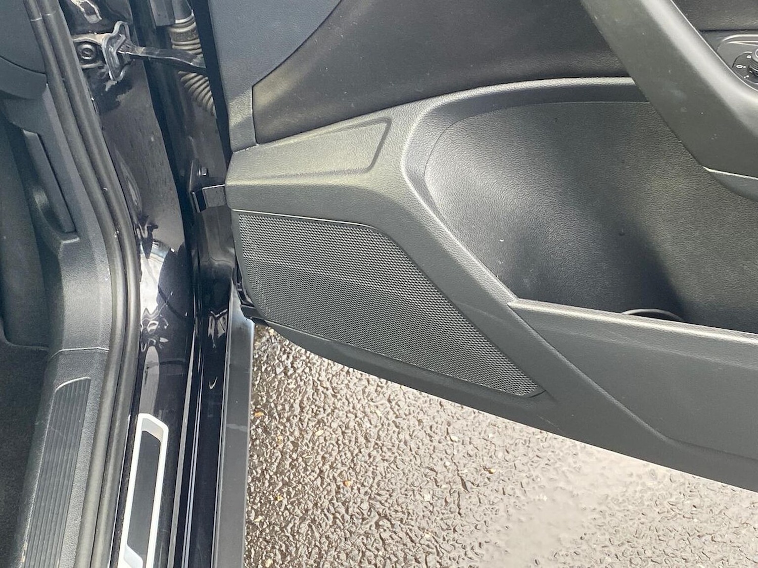 Used Volkswagen T-Roc 2022 for sale - 76986991: Photo 30