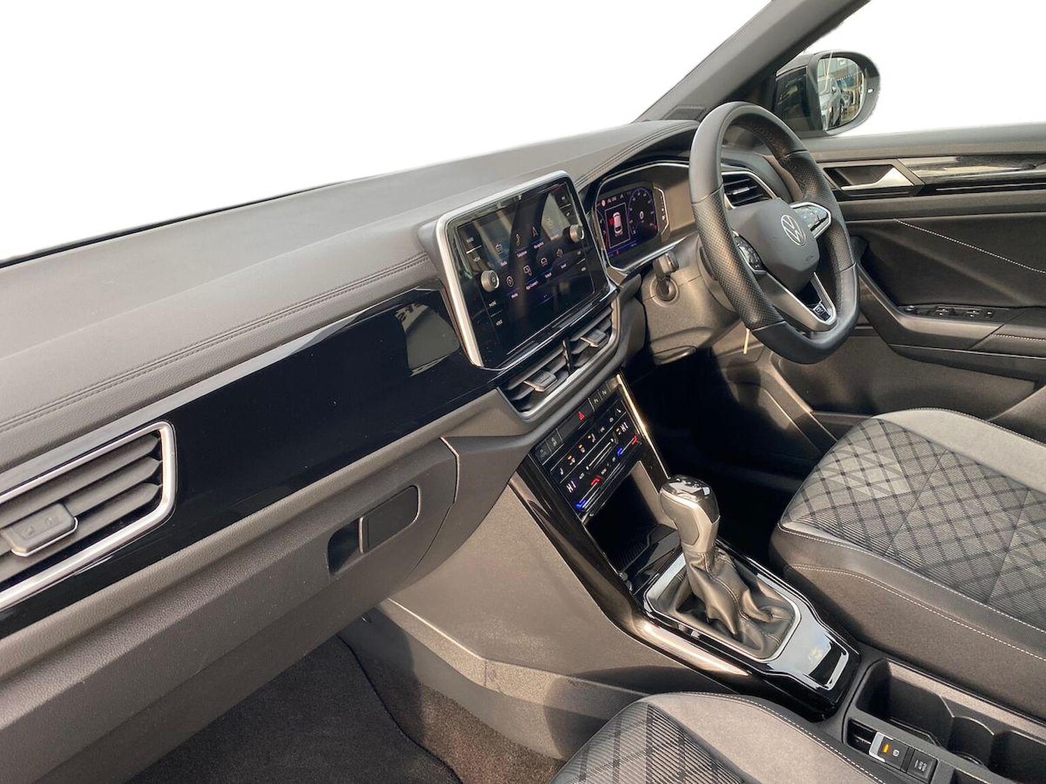 Used Volkswagen T-Roc 2022 for sale - 76986991: Photo 7