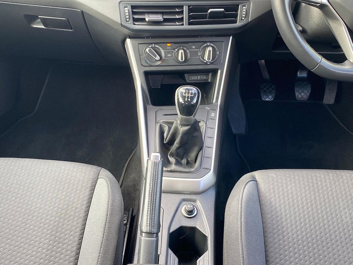 Used Volkswagen Polo 2023 for sale - 76450575: Photo 13