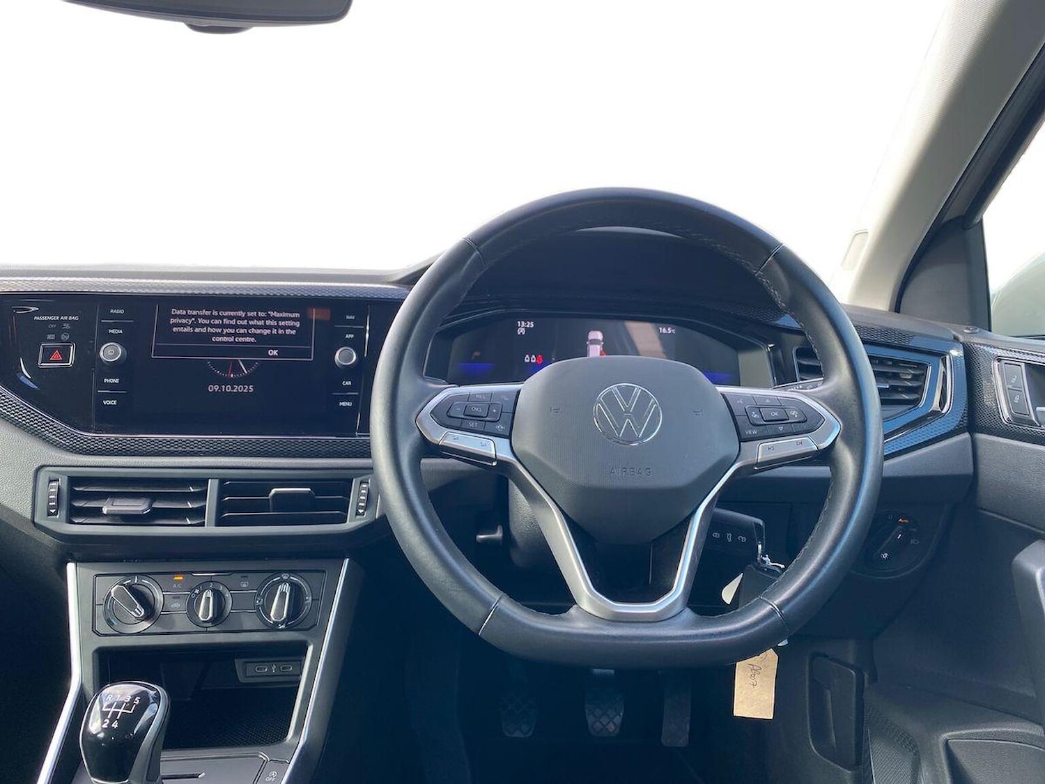 Used Volkswagen Polo 2023 for sale - 76450575: Photo 9