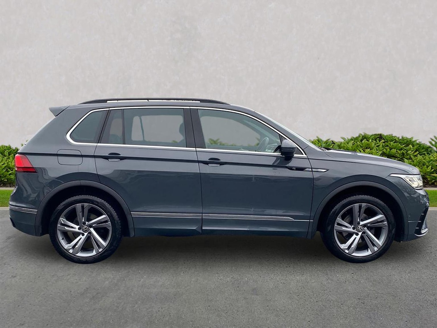Used Volkswagen Tiguan 2023 for sale - 77056630: Photo 3