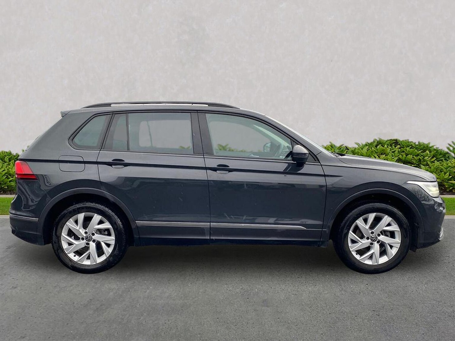 Used Volkswagen Tiguan 2020 for sale - 76986994: Photo 3