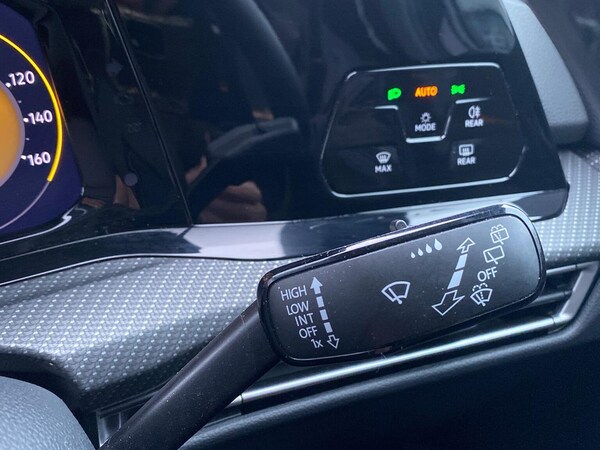 Used Volkswagen Golf 2022 for sale - 76300757: Photo 27