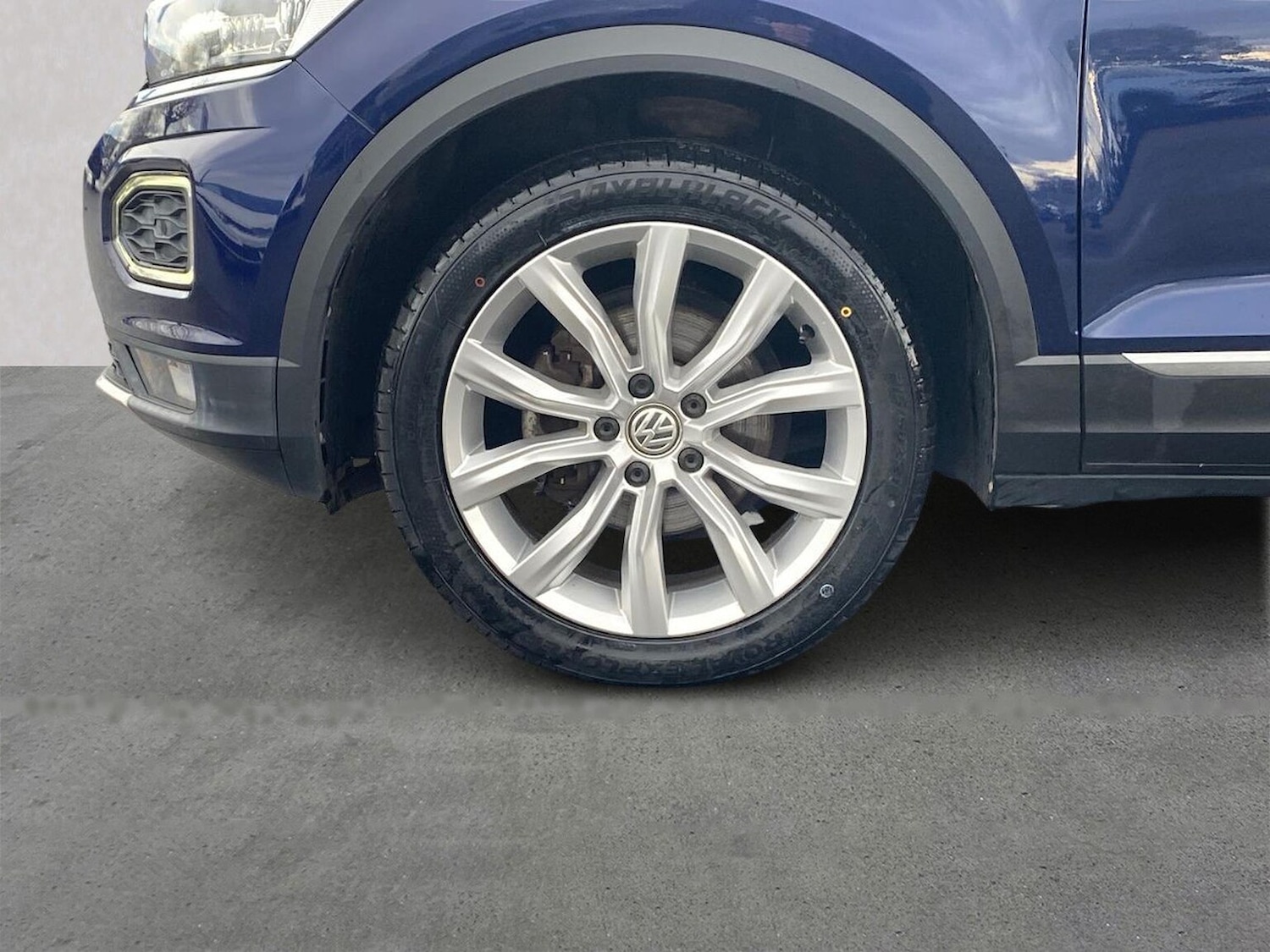 Used Volkswagen T-Roc 2019 for sale - 76736706: Photo 6