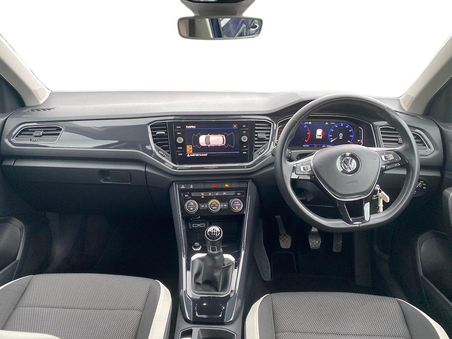 Used Volkswagen T-Roc 2019 for sale - 76736706: Photo 8