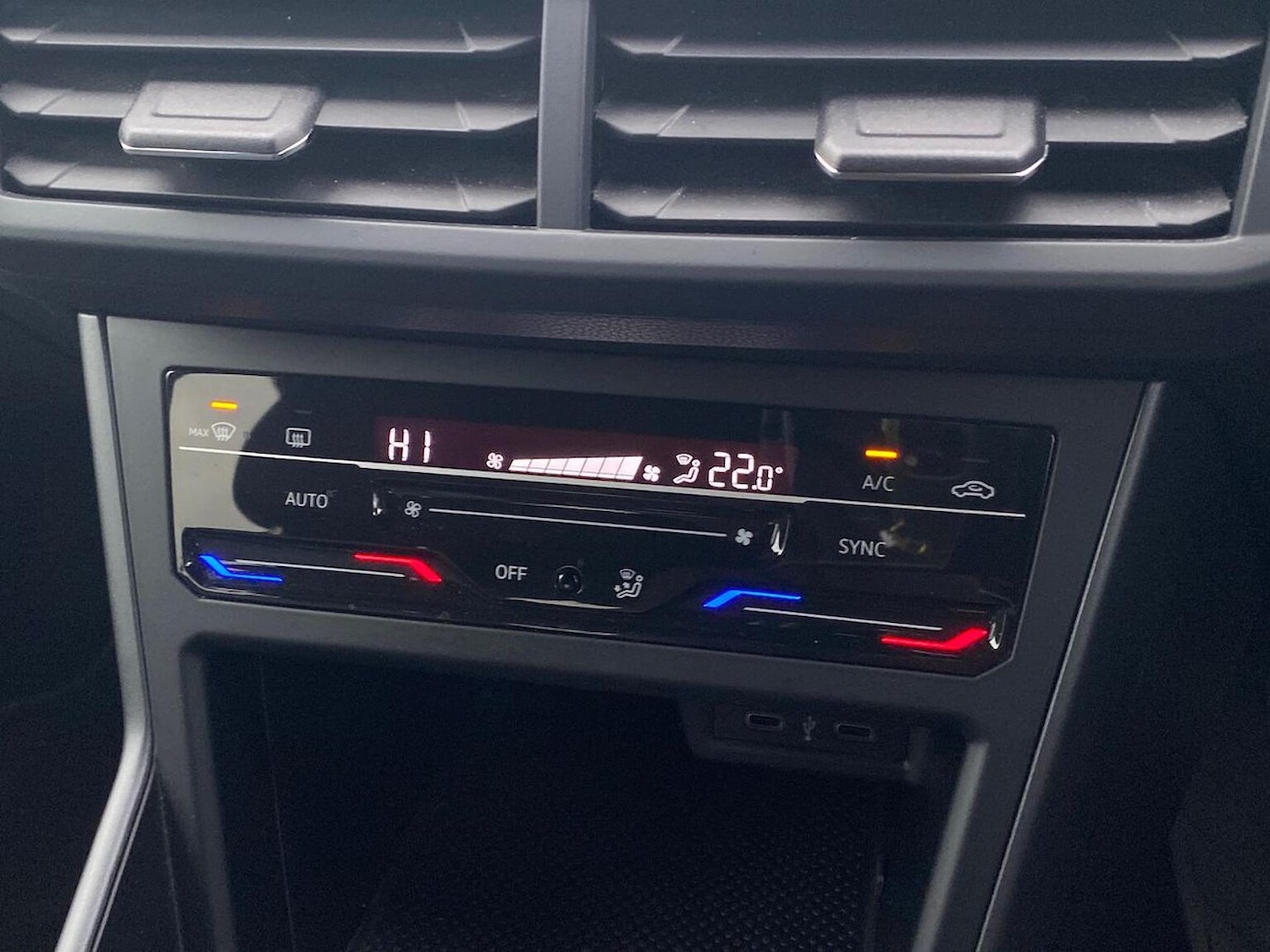 Used Volkswagen Polo 2023 for sale - 76497304: Photo 12