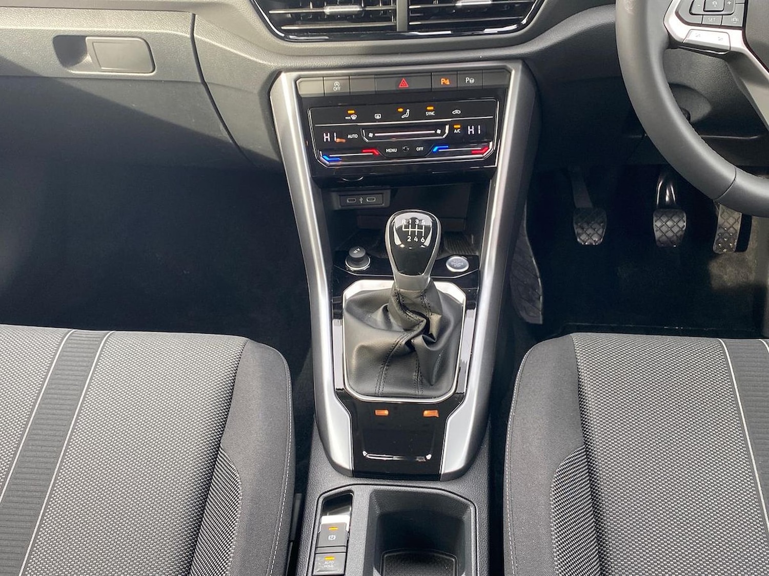 Used Volkswagen T-Roc 2025 for sale - 76358004: Photo 13