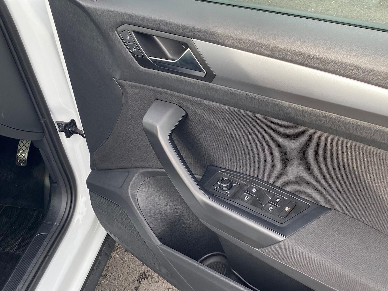 Used Volkswagen T-Roc 2025 for sale - 76358004: Photo 21