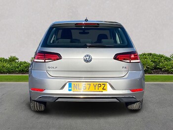 Used Volkswagen Golf 2017 for sale - 75957099: Photo