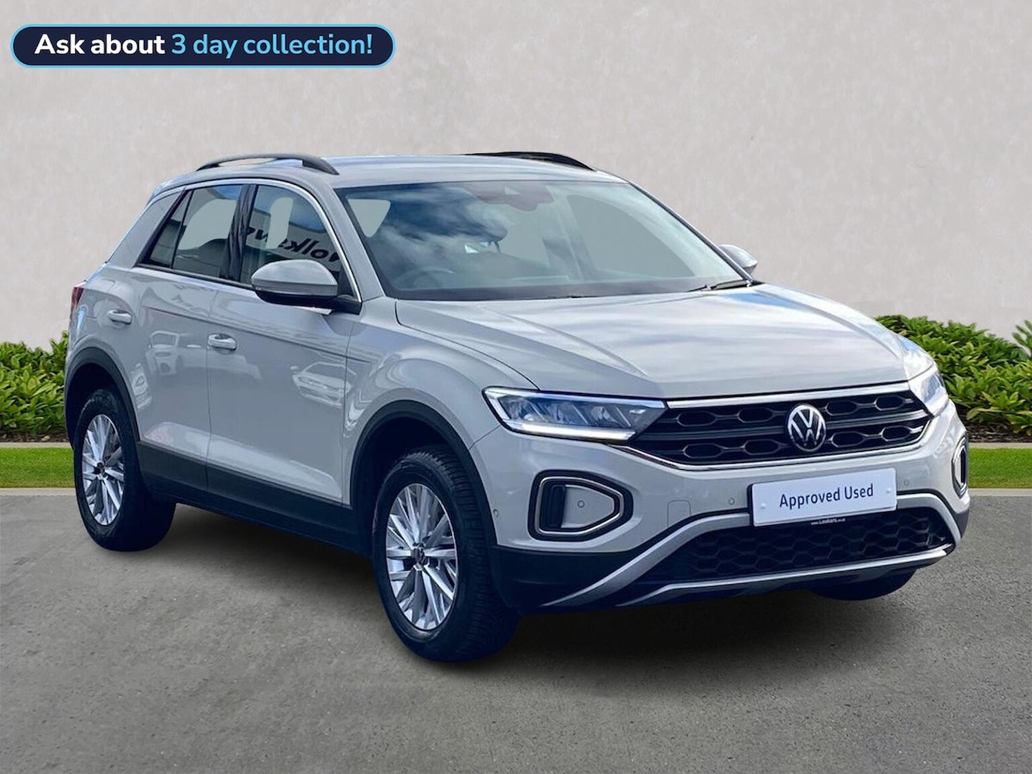 Used Volkswagen T-Roc 2023 for sale - 76281209: Photo 1