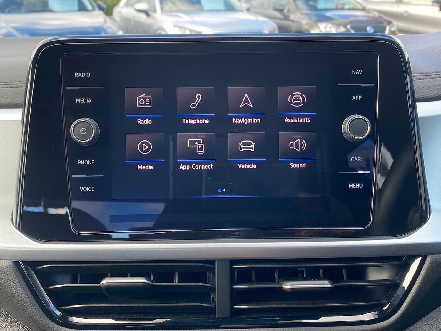 Used Volkswagen T-Roc 2023 for sale - 76281209: Photo 11