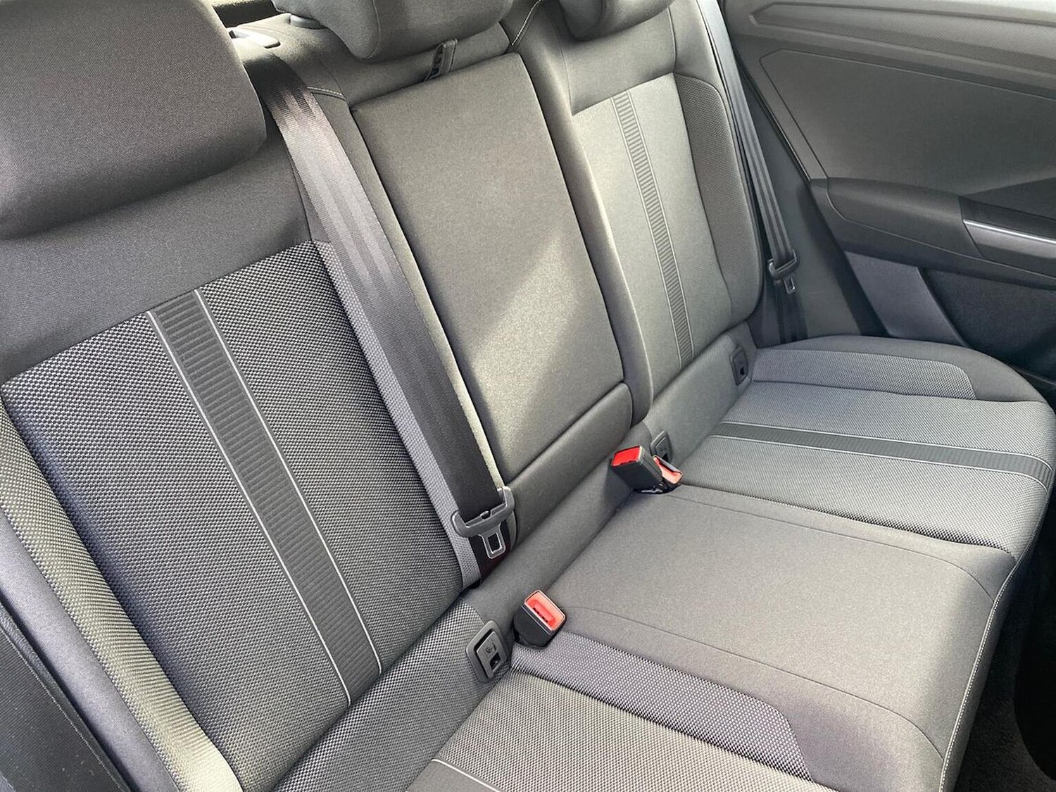 Used Volkswagen T-Roc 2023 for sale - 76281209: Photo 16