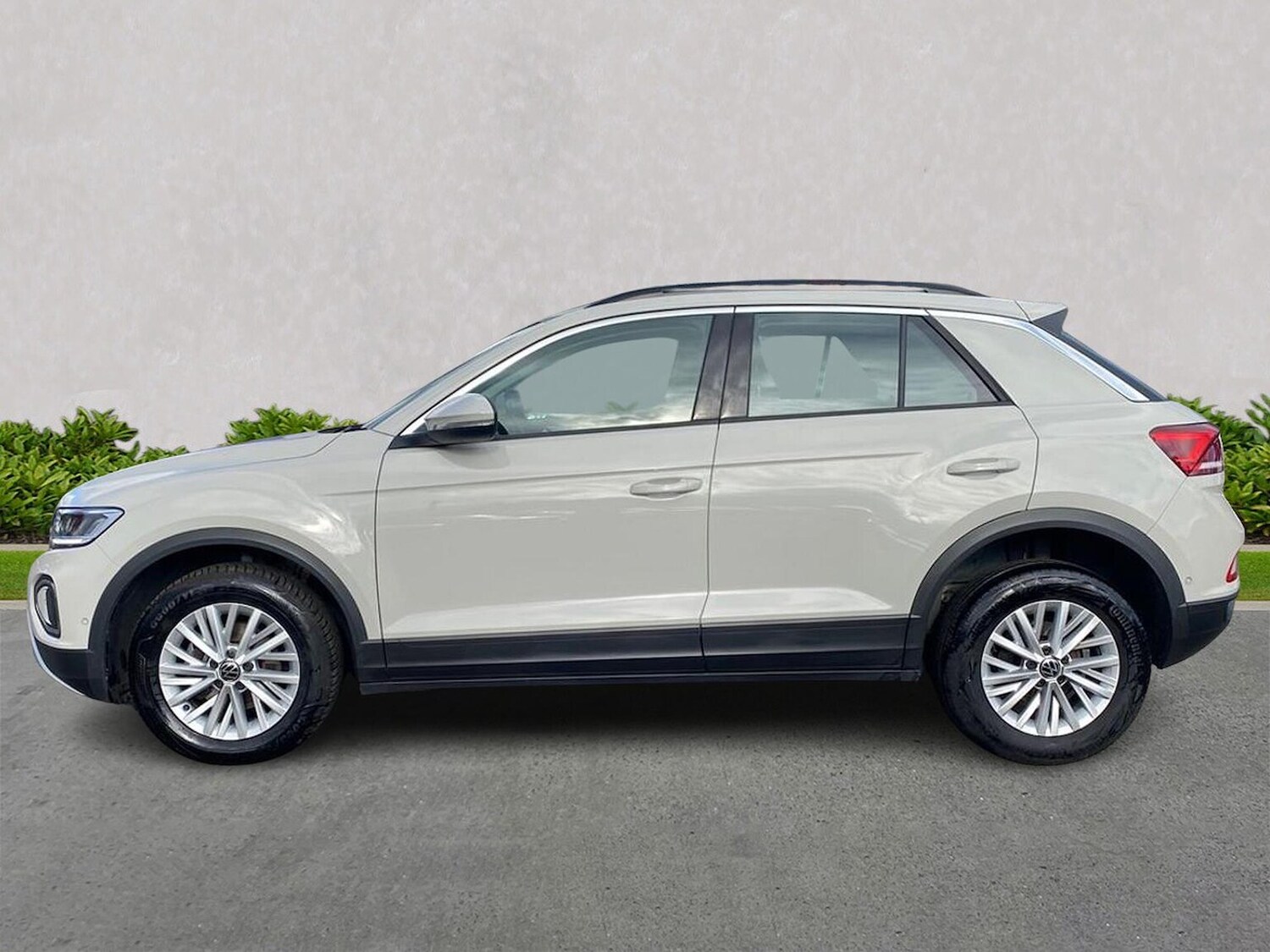 Used Volkswagen T-Roc 2023 for sale - 76281209: Photo 19