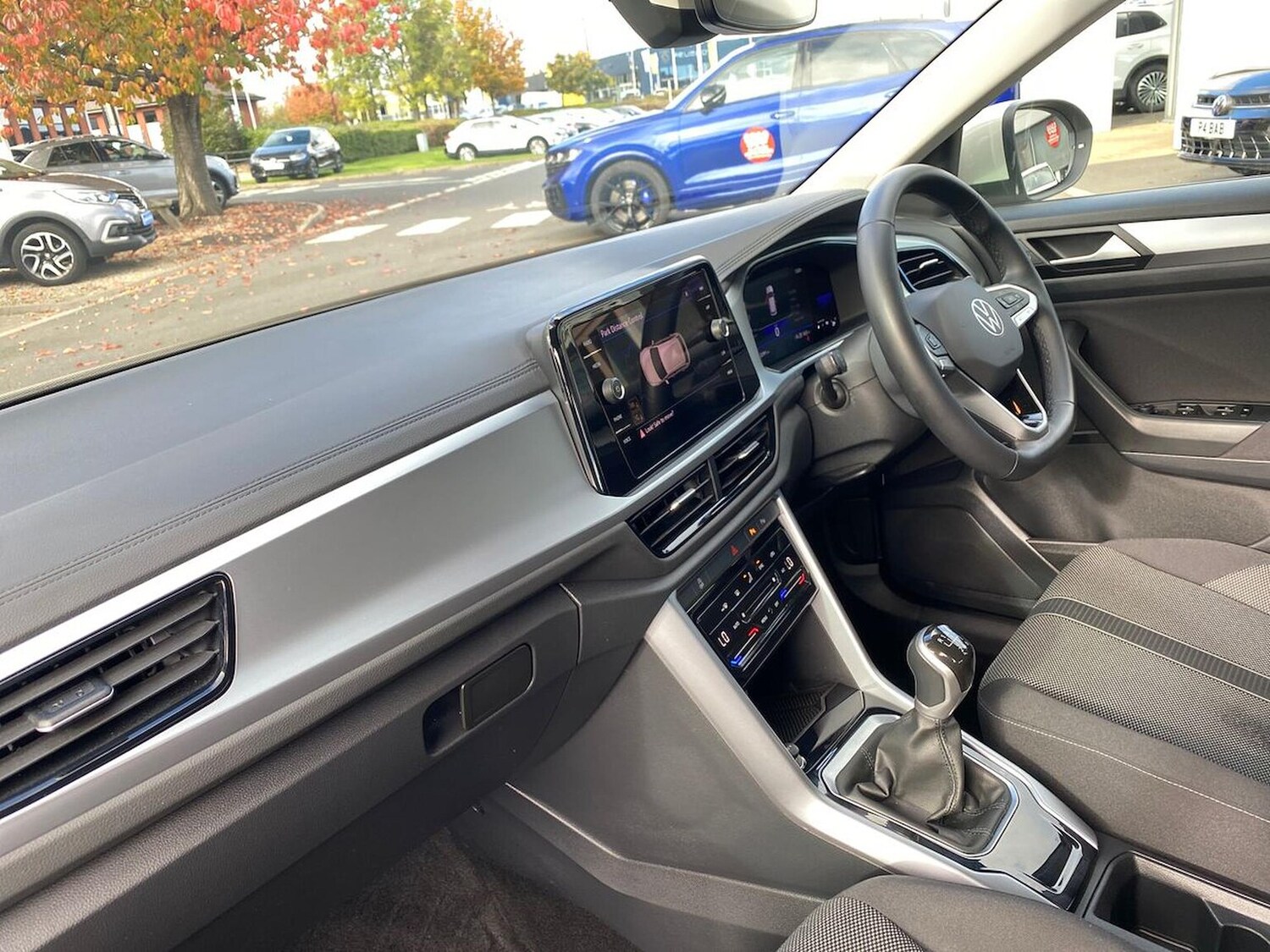 Used Volkswagen T-Roc 2023 for sale - 76281209: Photo 7
