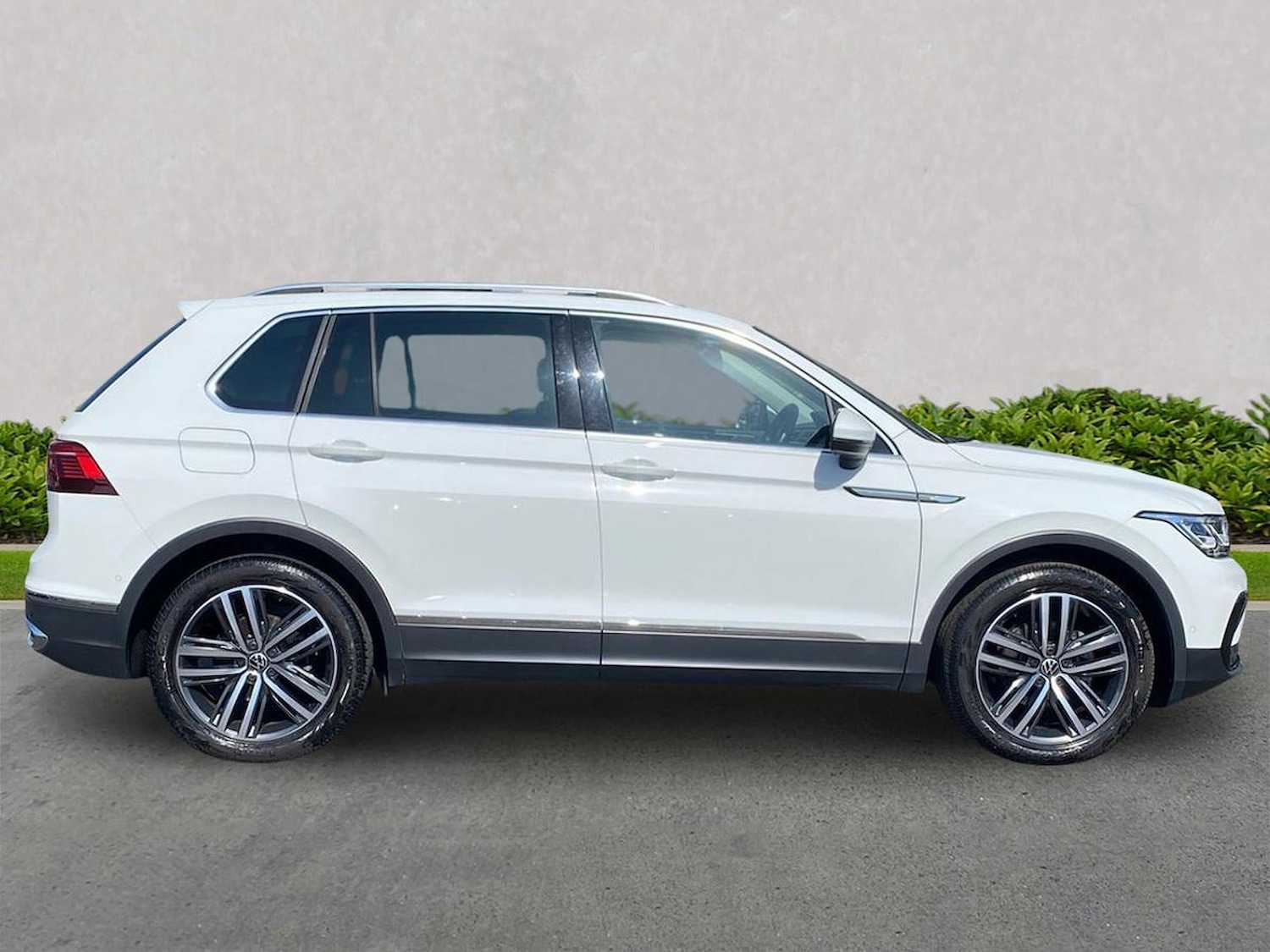 Used Volkswagen Tiguan 2023 for sale - 78194930: Photo 3