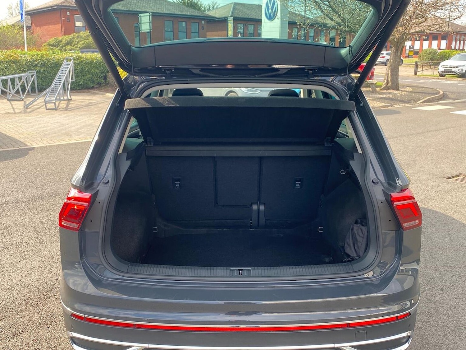 Used Volkswagen Tiguan 2023 for sale - 78195054: Photo 17