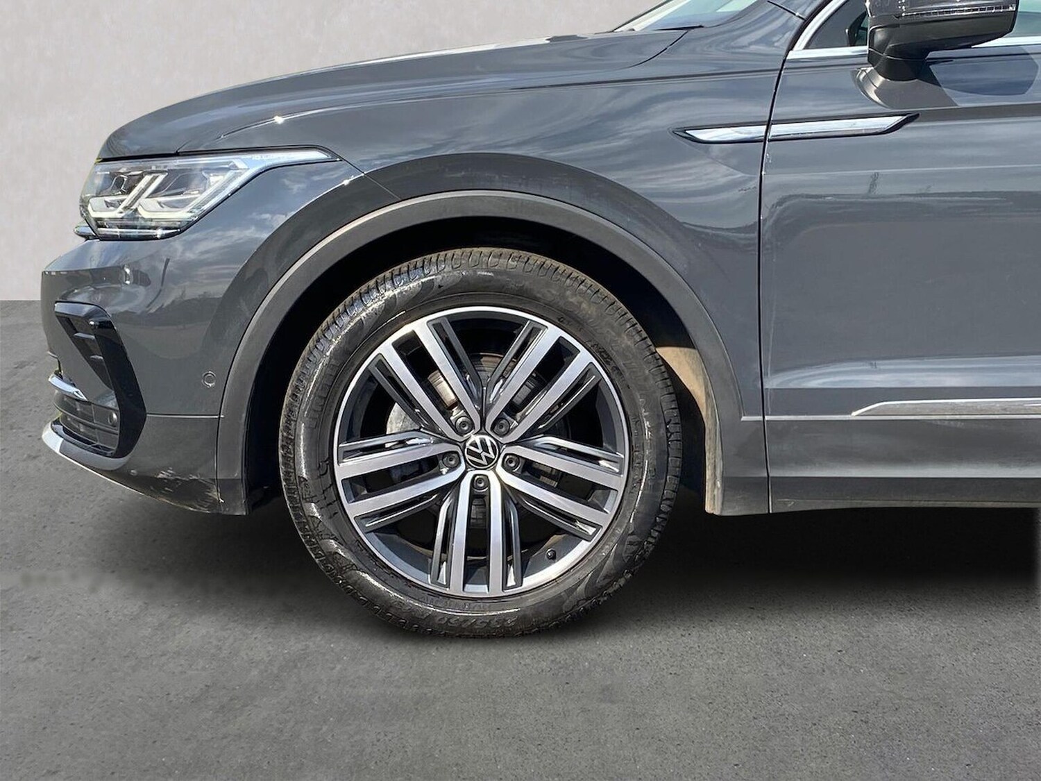 Used Volkswagen Tiguan 2023 for sale - 78195054: Photo 6