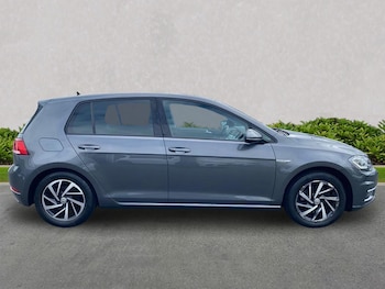 Used Volkswagen Golf 2020 for sale - 78415120: Photo