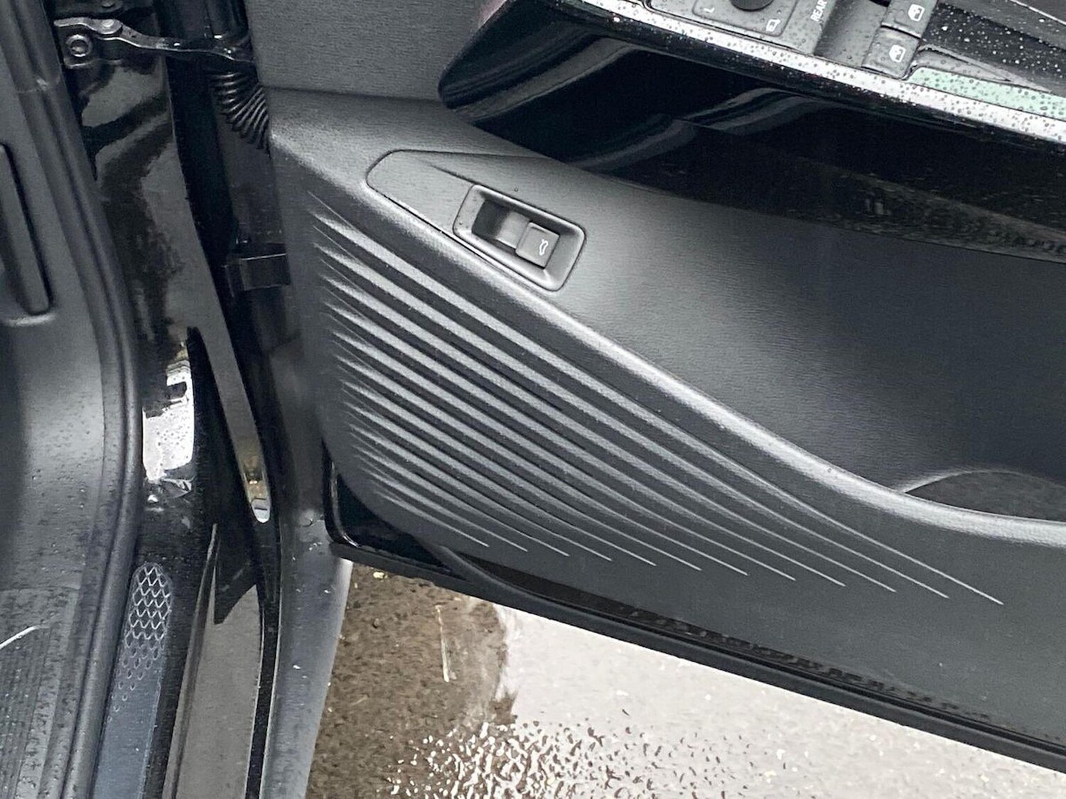 Used Volkswagen ID.4 2025 for sale - 77487375: Photo 30