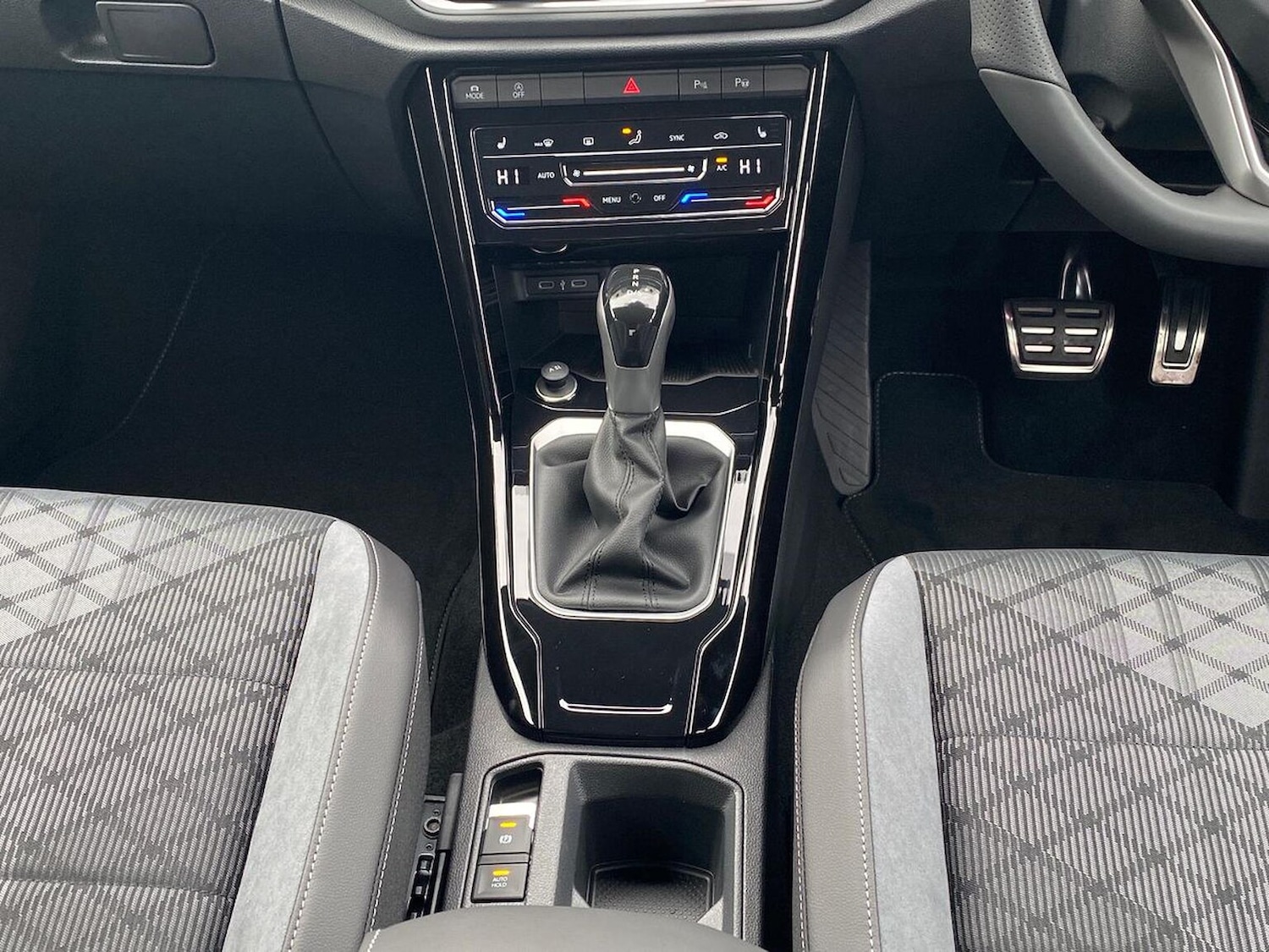 Used Volkswagen T-Roc 2025 for sale - 76492366: Photo 13