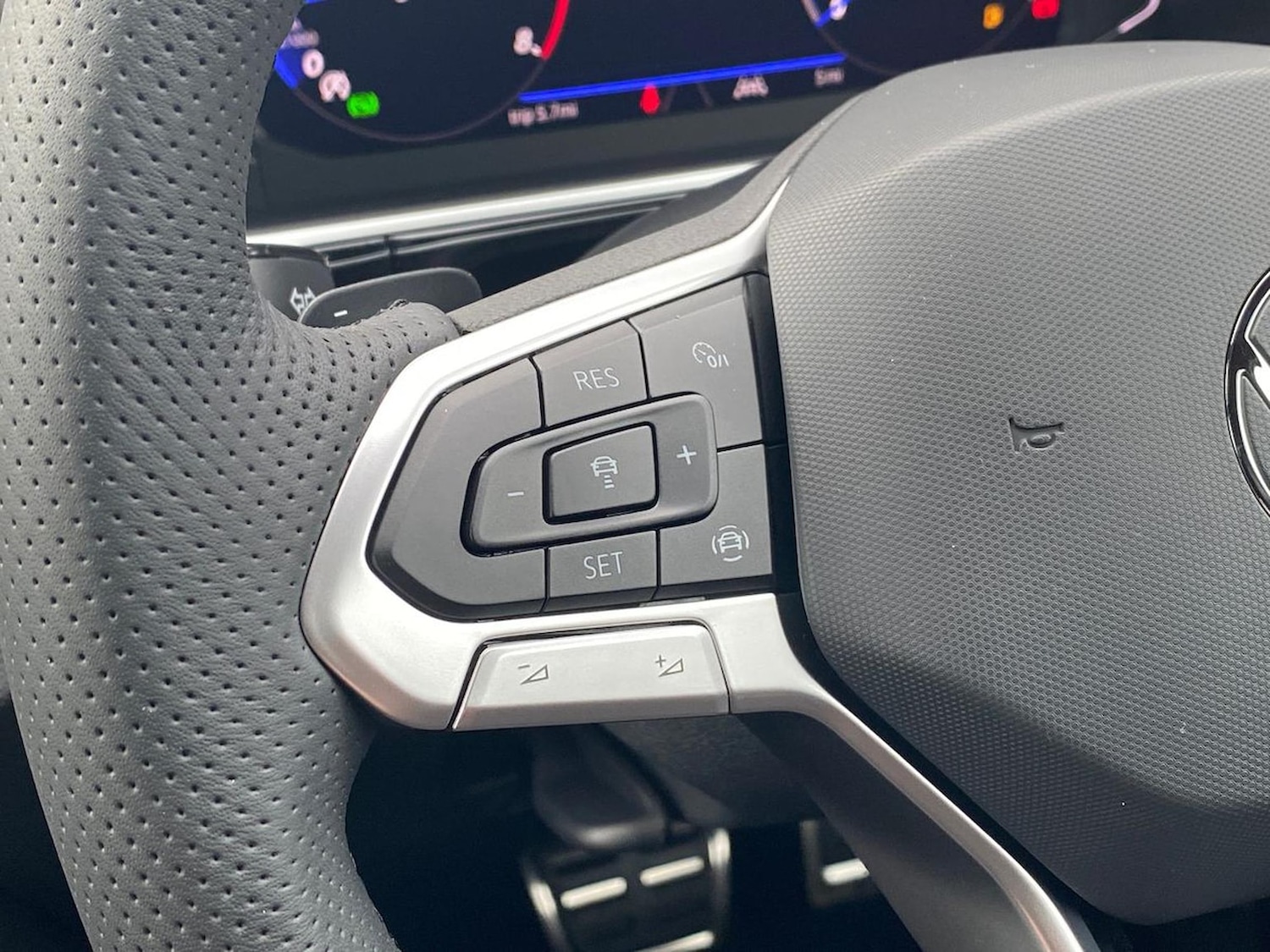 Used Volkswagen T-Roc 2025 for sale - 76492366: Photo 26