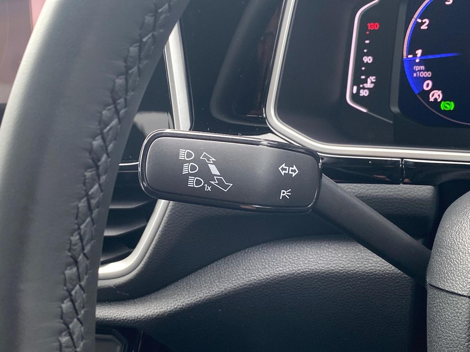 Used Volkswagen T-Roc 2025 for sale - 76492366: Photo 28