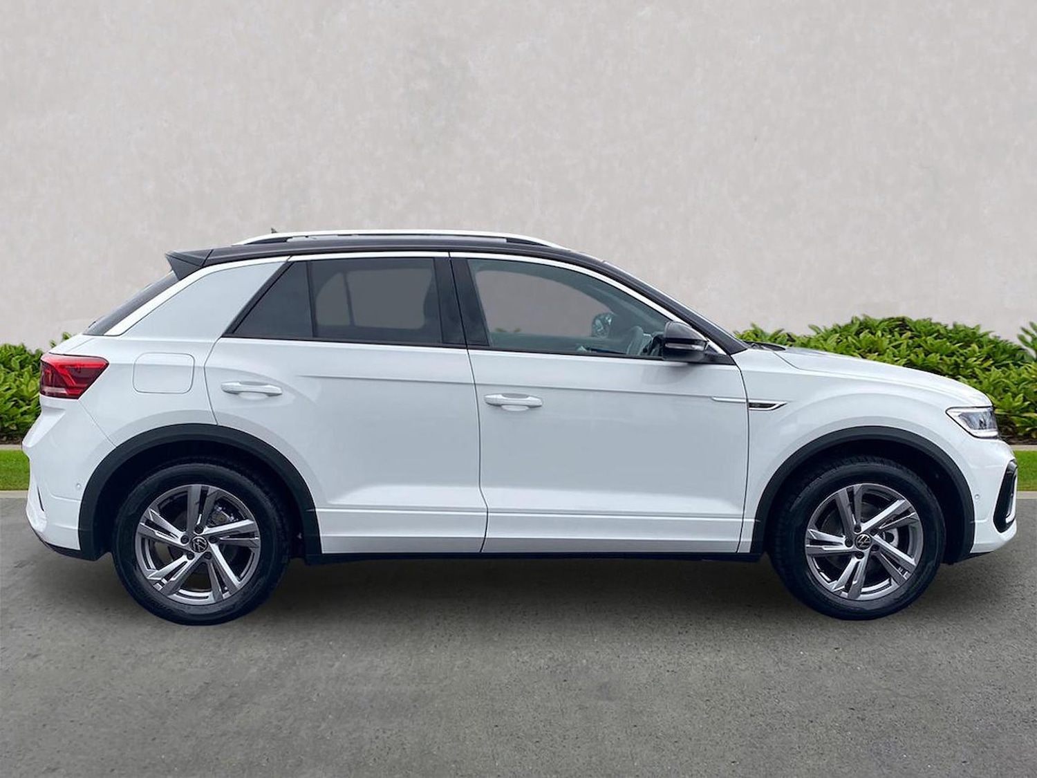 Used Volkswagen T-Roc 2025 for sale - 76492366: Photo 3
