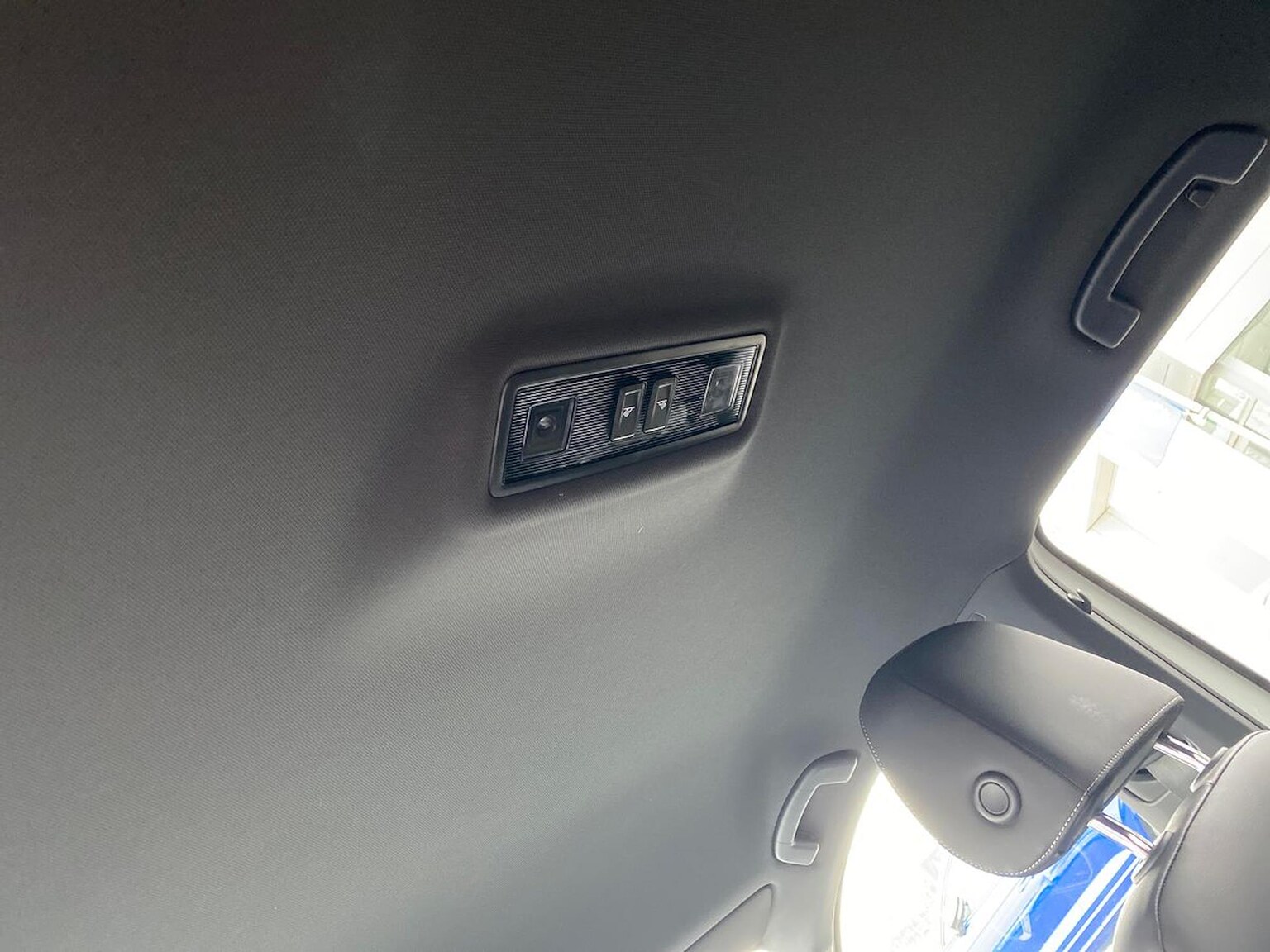 Used Volkswagen T-Roc 2025 for sale - 76492366: Photo 31