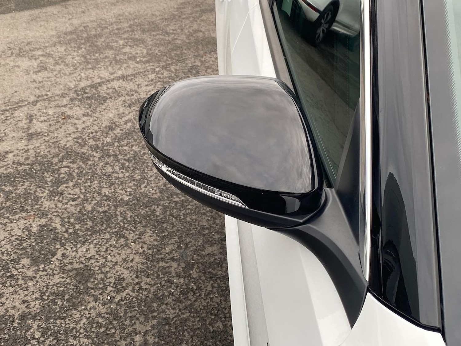 Used Volkswagen T-Roc 2025 for sale - 76492366: Photo 37