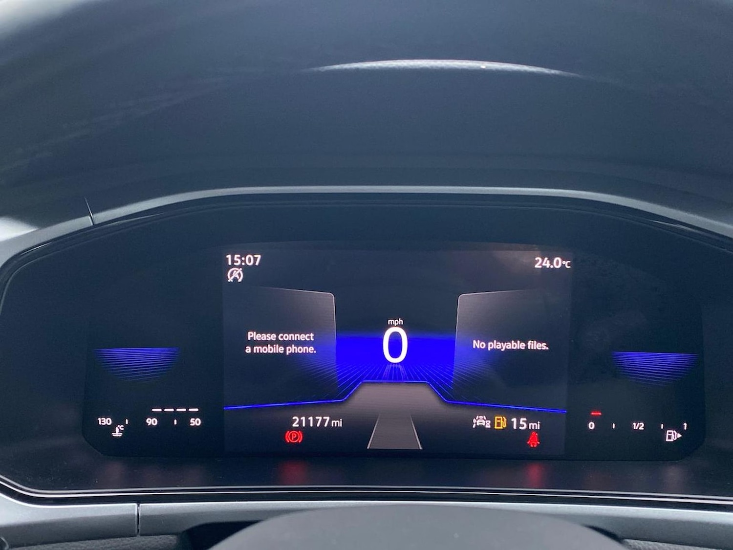 Used Volkswagen T-Roc 2023 for sale - 76492359: Photo 10