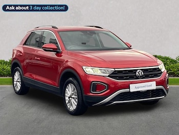 Used Volkswagen T-Roc 2023 for sale - 76492359: Photo