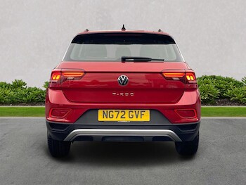 Used Volkswagen T-Roc 2023 for sale - 76492359: Photo