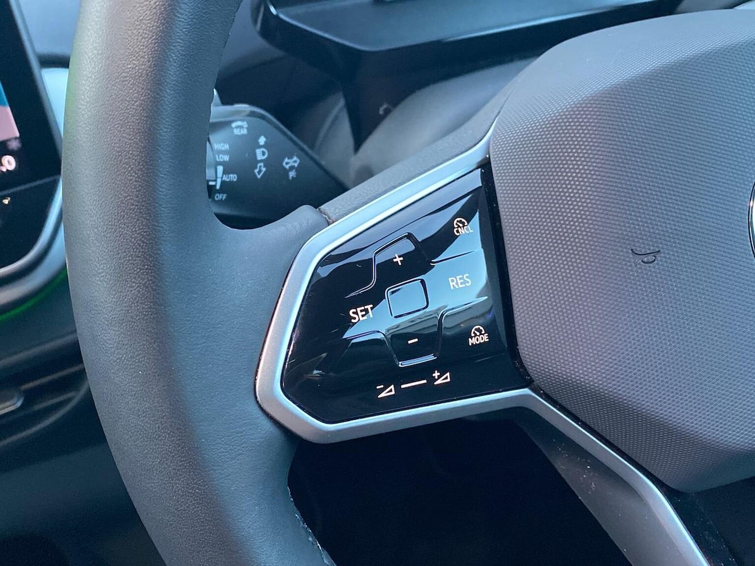 Used Volkswagen ID.4 2025 for sale - 77094667: Photo 28