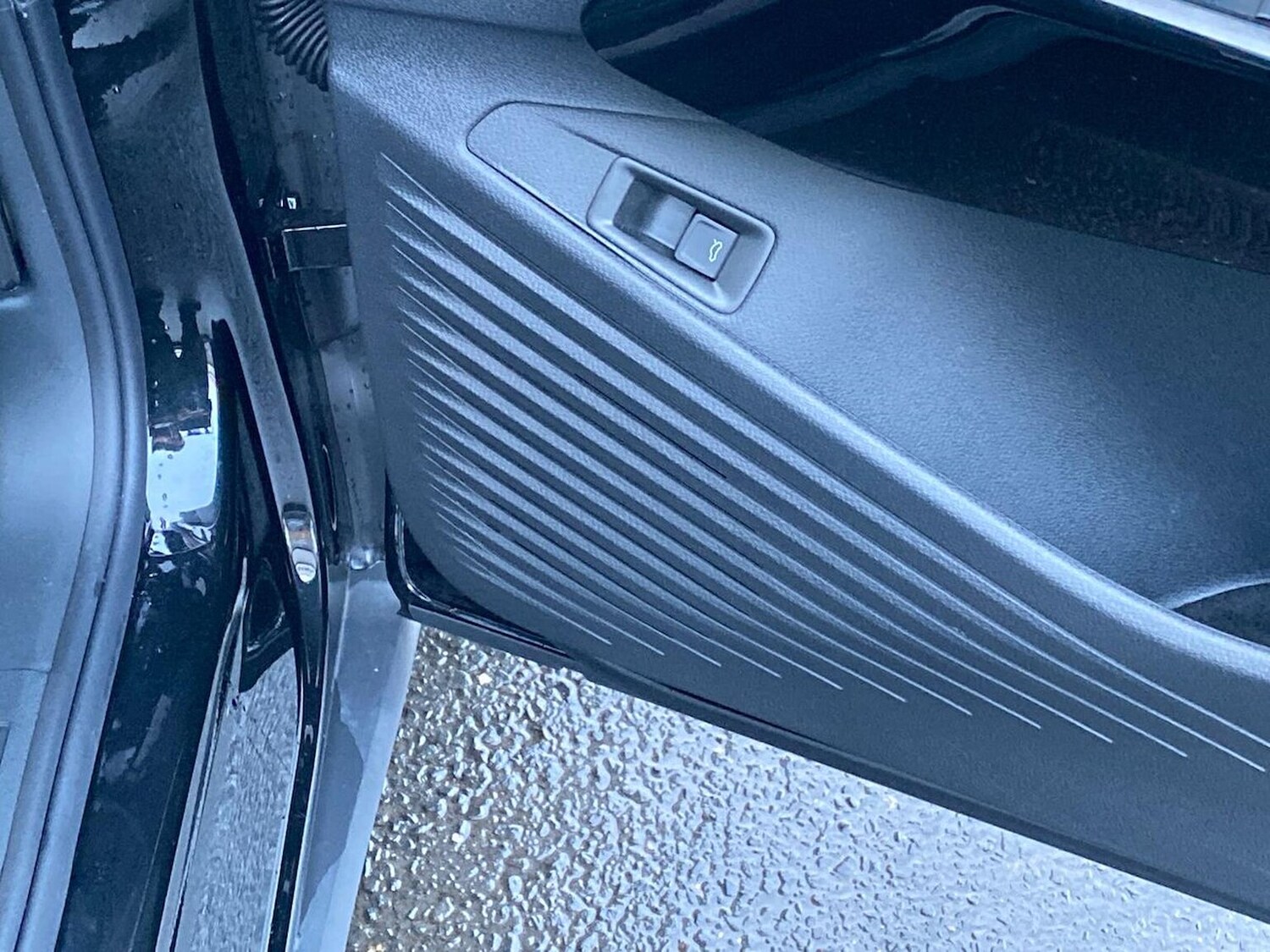 Used Volkswagen ID.4 2025 for sale - 77094667: Photo 32