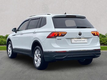 Used Volkswagen Tiguan Allspace 2023 for sale - 78237964: Photo