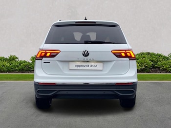 Used Volkswagen Tiguan Allspace 2023 for sale - 78237964: Photo