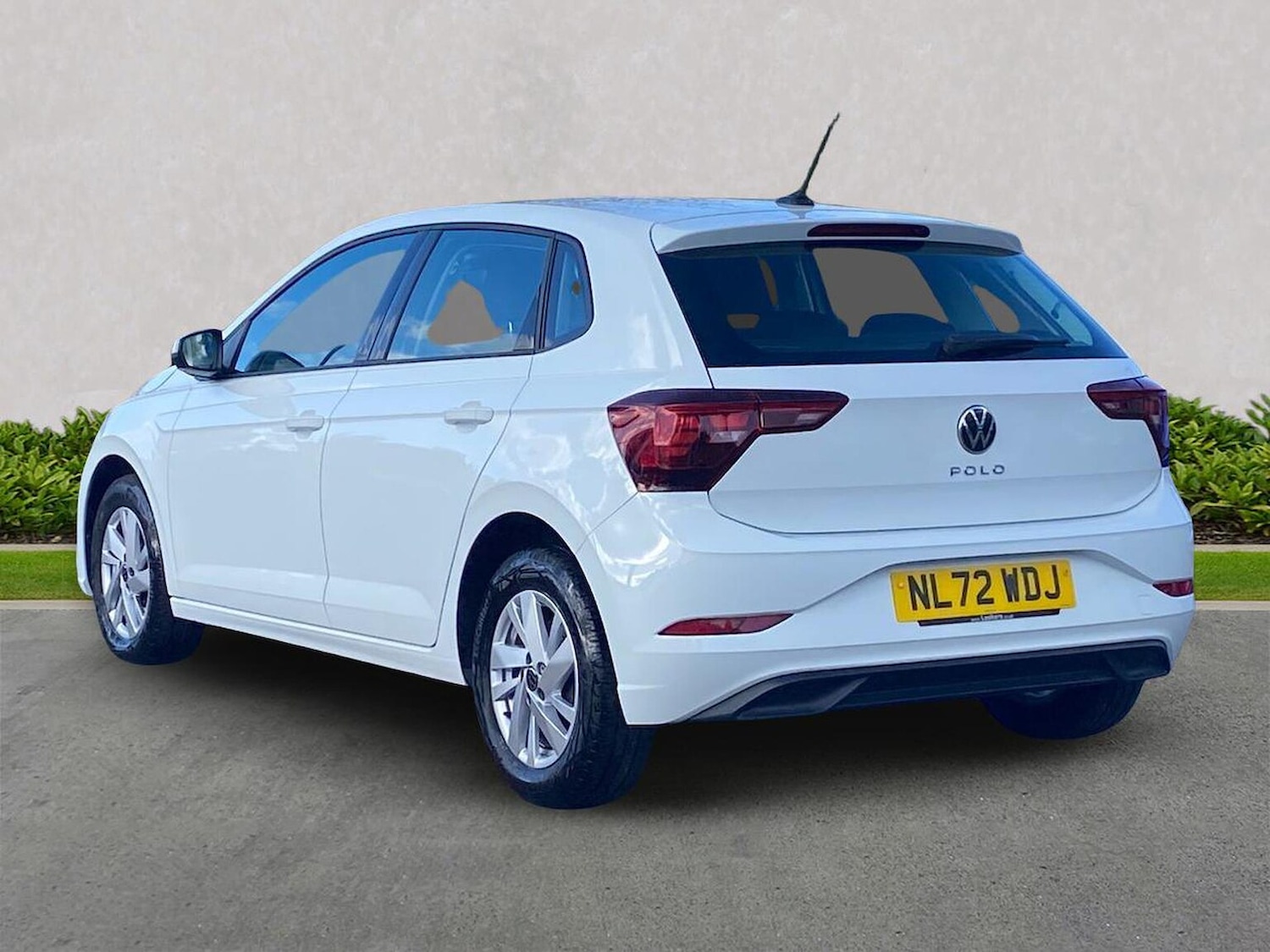 Used Volkswagen Polo 2022 for sale - 76357999: Photo 2