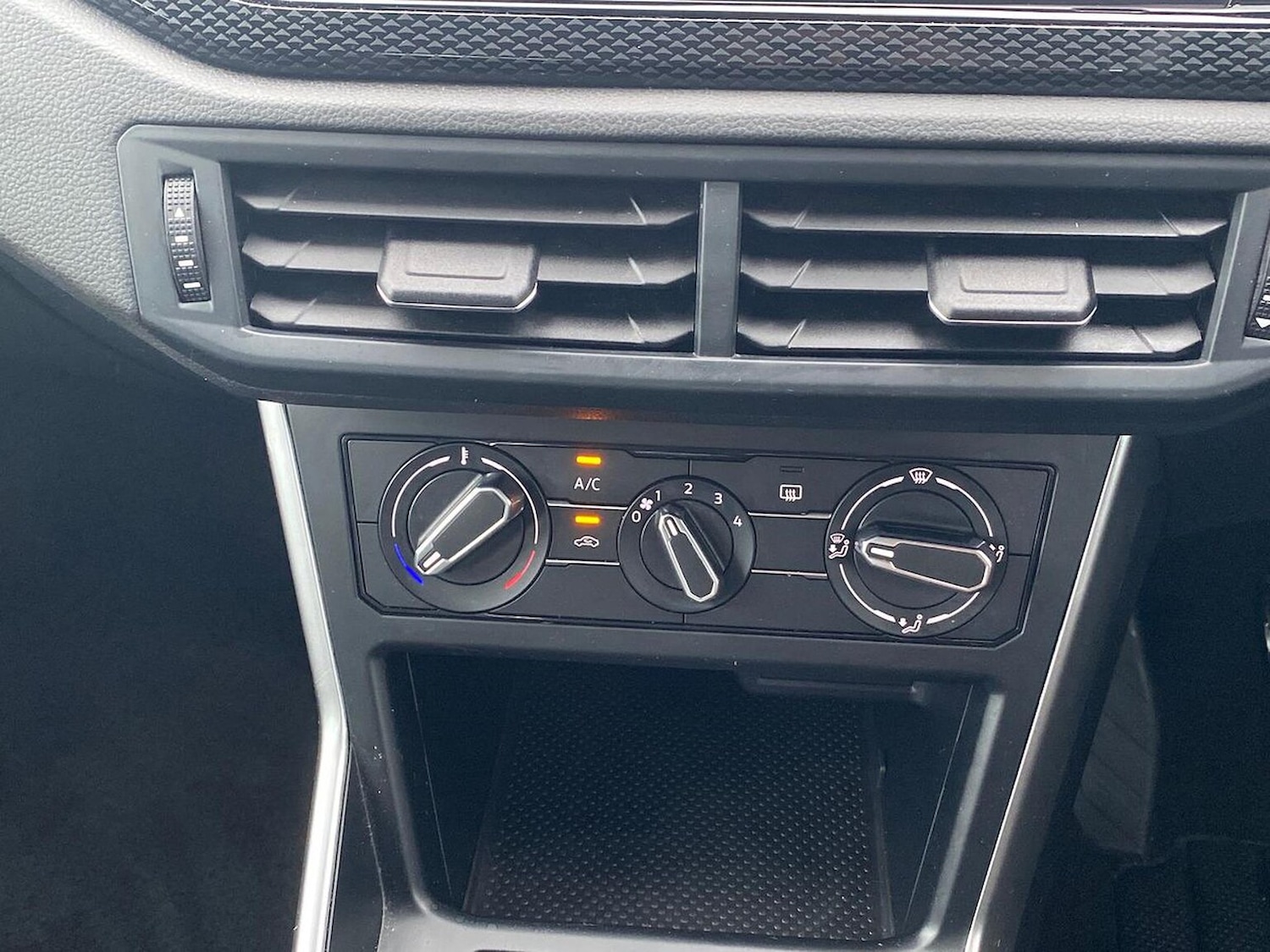 Used Volkswagen Polo 2022 for sale - 76497300: Photo 12