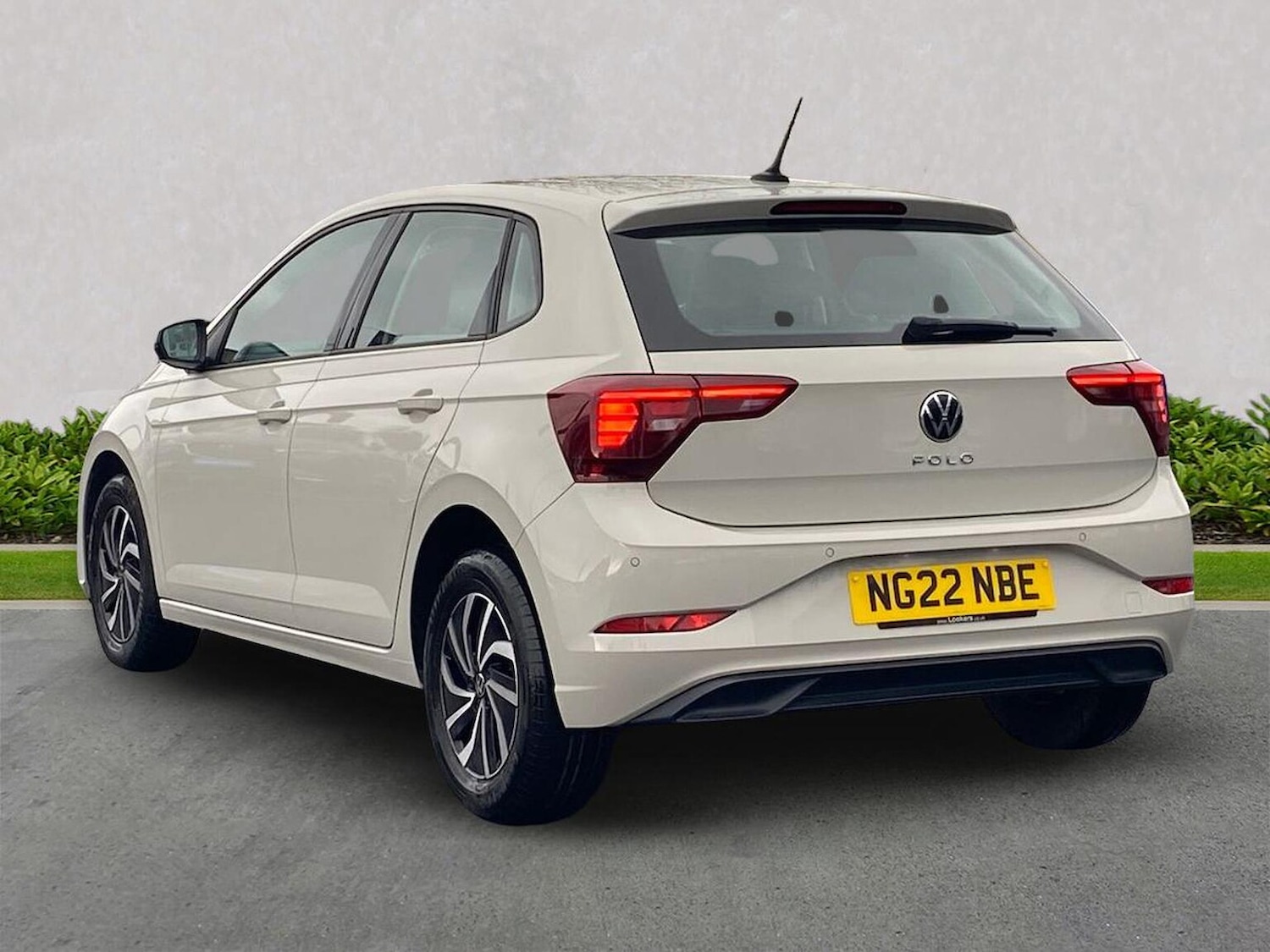 Used Volkswagen Polo 2022 for sale - 76497300: Photo 2