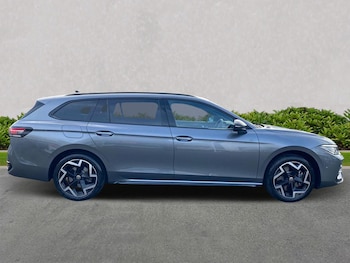 Used Volkswagen Passat 2025 for sale - 76157296: Photo 3