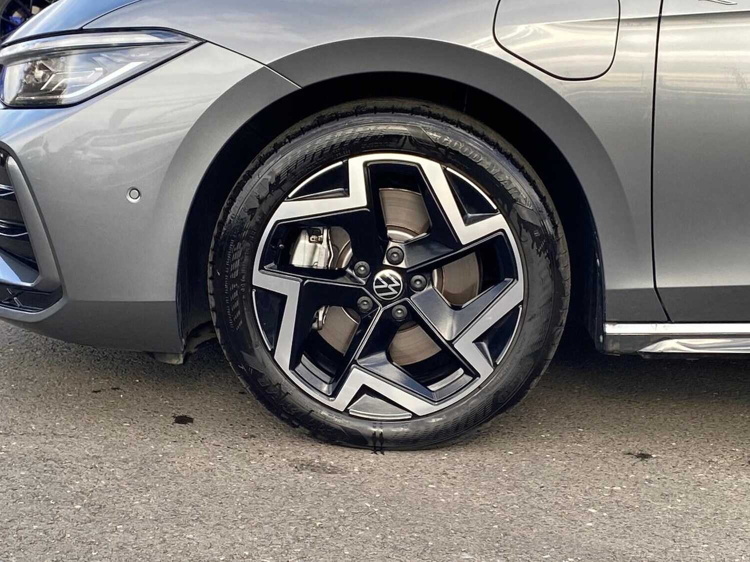 Used Volkswagen Passat 2025 for sale - 76157296: Photo 6