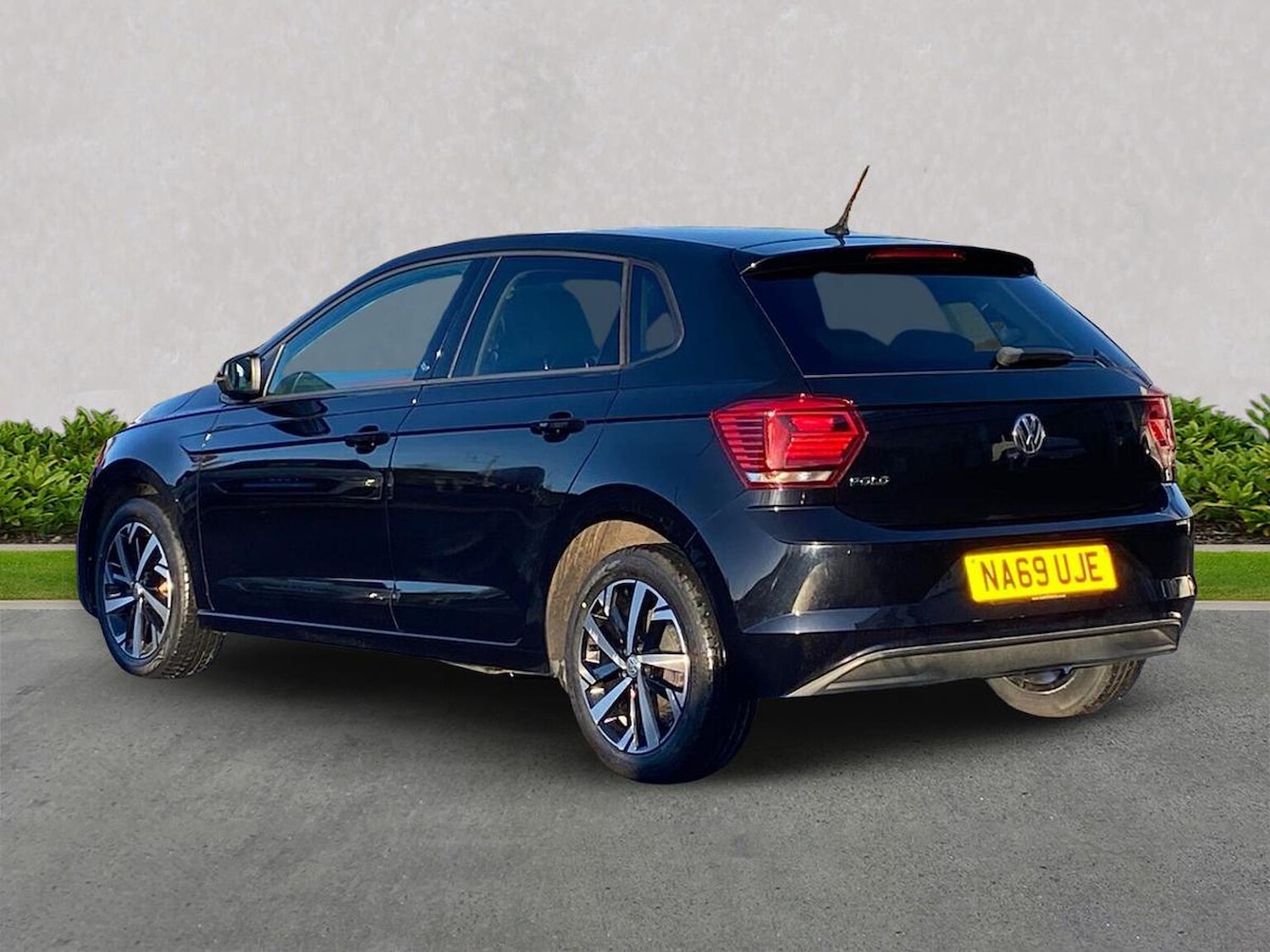 Used Volkswagen Polo 2019 for sale - 76785233: Photo 2