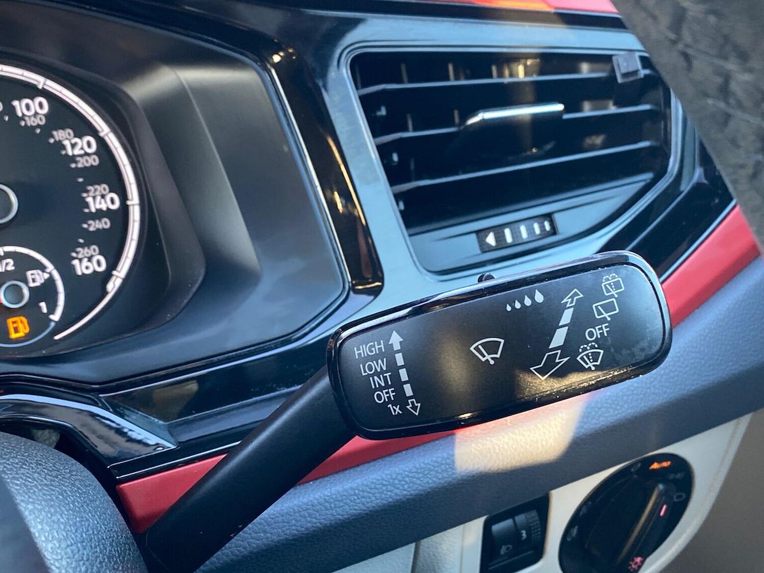 Used Volkswagen Polo 2019 for sale - 76785233: Photo 25