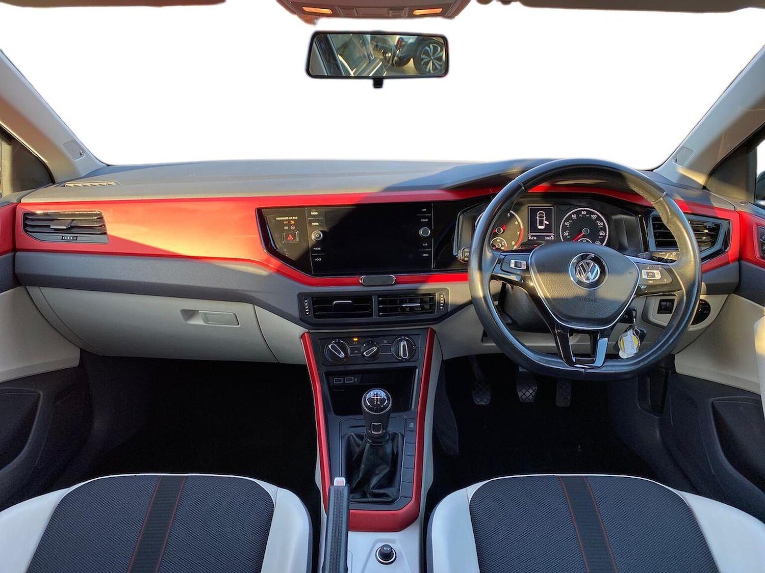 Used Volkswagen Polo 2019 for sale - 76785233: Photo 8