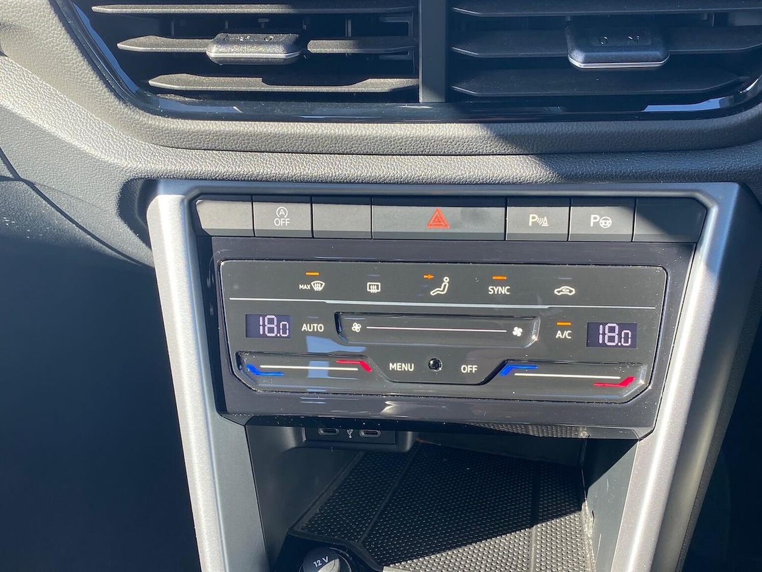 Used Volkswagen T-Roc 2022 for sale - 77931712: Photo 12