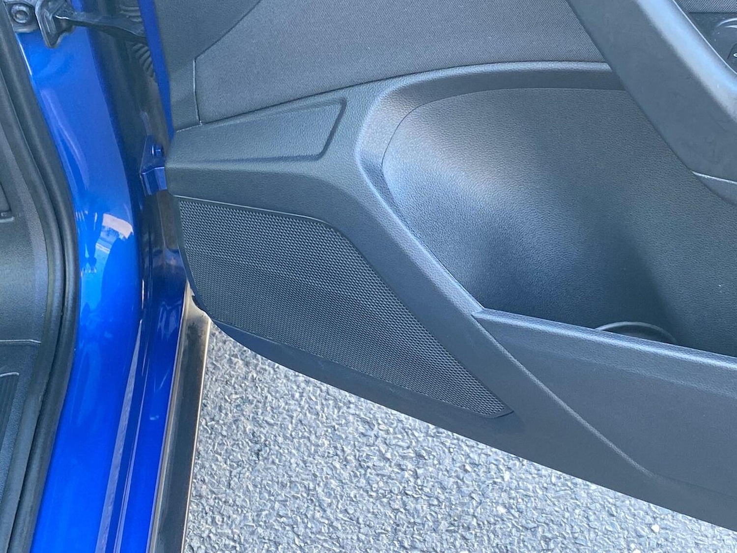 Used Volkswagen T-Roc 2022 for sale - 77931712: Photo 29